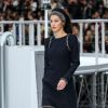 Bella Hadid - Défilé de mode Chanel collection prêt-à-porter Automne/Hiver 2017 2018 au Grand Palais à Paris, le 7 mars 2017.