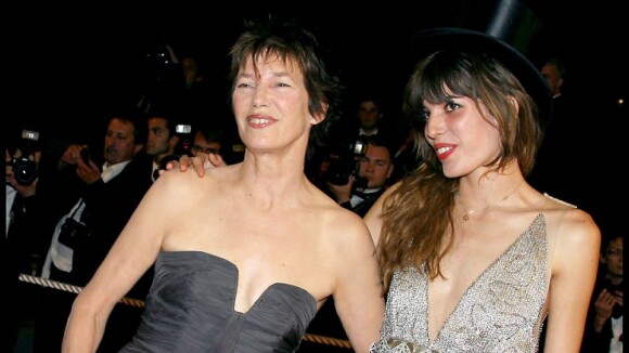 Jane Birkin, sa fille Lou Doillon: "On la renvoie sans cesse à Serge Gainsbourg"