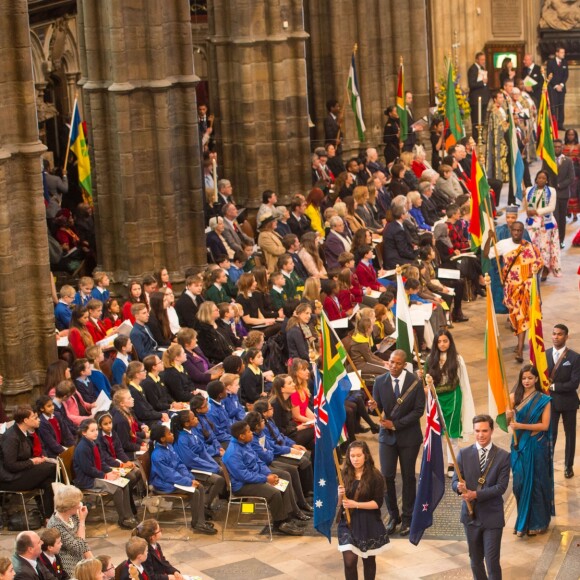 La reine Elizabeth II et plusieurs membres de la famille royale assistaient le 13 mars 2017 à la messe célébrée en l'abbaye de Westminster à l'occasion de la Journée du Commonwealth. Le prince William, en vacances aux sports d'hiver, n'en faisait pas partie.