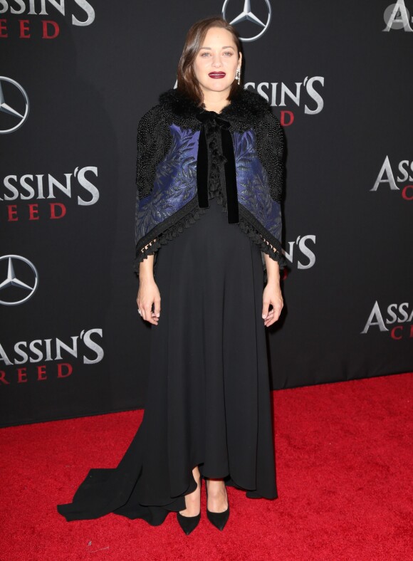 Marion Cotillard enceinte à la première de ''Assassins Creed'' à AMC Empire à New York, le 13 décembre 2016