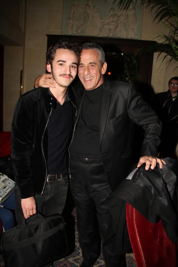 Thierry Ardisson et son fils Gaston Ardisson lors du cocktail de lancement du magazine Façade 16 à l'hôtel Costes à Paris, France, le 23 février 2017.