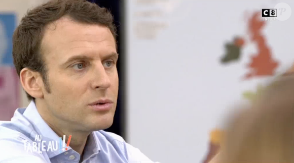 Emmanuel Macron dans "Au tableau" sur C8. Le 20 mars 2017.