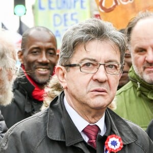 Jean-Luc Mélenchon rassemble plus de 100 000 personnes dans sa marche pour une sixième république à Paris le 18 mars 2017. © Pierre Perusseau / Bestimage