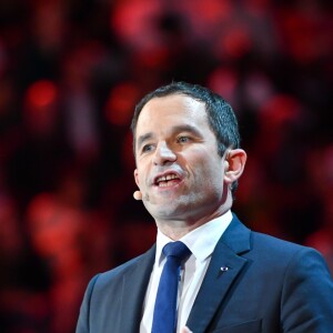 Benoît Hamon, candidat du Parti Socialiste (PS) à l'élection présidentielle 2017, lors de son meeting à l'AccorHotels Arena de Paris, France, le 19 mars 2017. © Lionel Urman/Bestimage