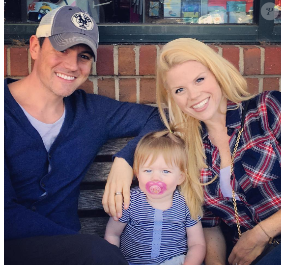 Megan Hilty ainsi que son mari Brian Gallagher et leur fille Viola - Photo publiée sur Instagram en 2016