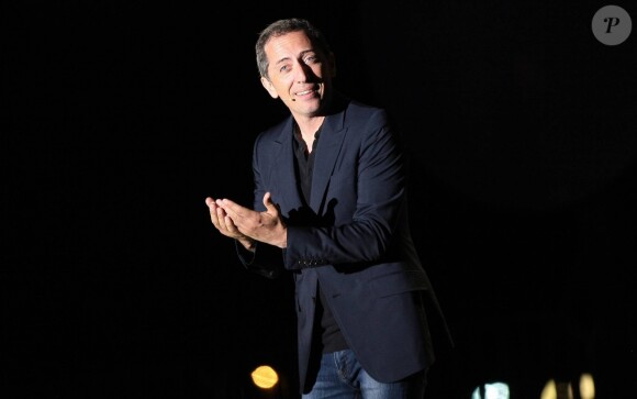 Gad Elmaleh en spectacle à la pinède de Juan-les-Pins à Antibes le 31 juillet 2014