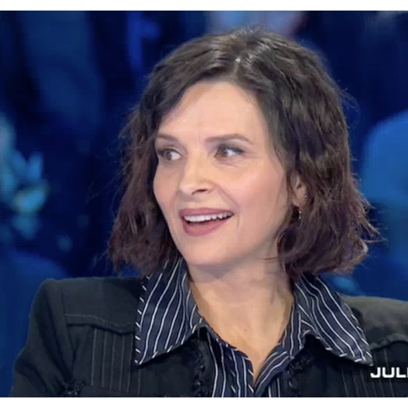 Juliette Binoche évoque ses amours. Emission "Salut les Terriens !" sur C8. Le 25 mars 2017.