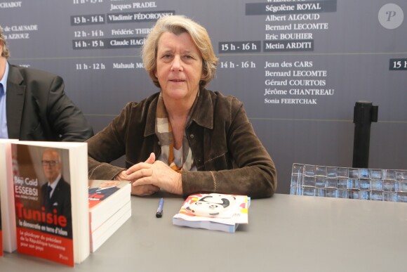 Arlette Chabot au 32ème Salon du Livre à la Porte de Versailles à Paris, le 25 mars 2017. © CVS/Bestimage