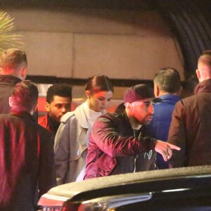 Exclusif - Selena Gomez et son compagnon The Weeknd (Abel Tesfaye) sont allés dîner au restaurant "Harbour Sixty Steakhouse" à Toronto, le samedi 18 mars 2017. La chanteuse ne reste jamais bien loin de son nouvel amour, elle a fait vendredi soir un aller/retour très rapide Toronto-New York en jet privé pour un photoshoot! Le couple semble très amoureux. © CPA/Bestimage