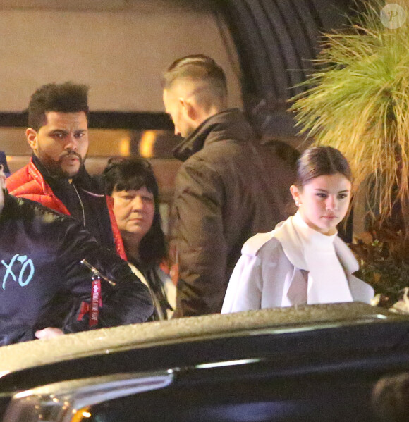 Exclusif - Selena Gomez et son compagnon The Weeknd (Abel Tesfaye) sont allés dîner au restaurant "Harbour Sixty Steakhouse" à Toronto, le samedi 18 mars 2017. La chanteuse ne reste jamais bien loin de son nouvel amour, elle a fait vendredi soir un aller/retour très rapide Toronto-New York en jet privé pour un photoshoot! Le couple semble très amoureux. © CPA/Bestimage