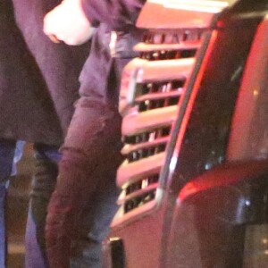 Exclusif - Selena Gomez et son compagnon The Weeknd (Abel Tesfaye) sont allés dîner au restaurant "Harbour Sixty Steakhouse" à Toronto, le samedi 18 mars 2017. La chanteuse ne reste jamais bien loin de son nouvel amour, elle a fait vendredi soir un aller/retour très rapide Toronto-New York en jet privé pour un photoshoot! Le couple semble très amoureux. © CPA/Bestimage  Exclusive - Selena Gomez returns to Toronto for 'The Weeknd.' Things appear to be getting serious between Selena Gomez and her beau 'The Weeknd.' The couple are definitely doing everything to 'make it work.' Selena hopped on a private jet in the early hours of Friday for a photo shoot in NYC on that very day! After she wrapped it was a straight shot to a private airport where her jet was waiting to bring her back to Toronto for Saturday and Sunday. The couple went out to dinner, toured local sights, and even went to an Aquarium. Toronto, Canada - Saturday March 18, 2017.18/03/2017 - Toronto