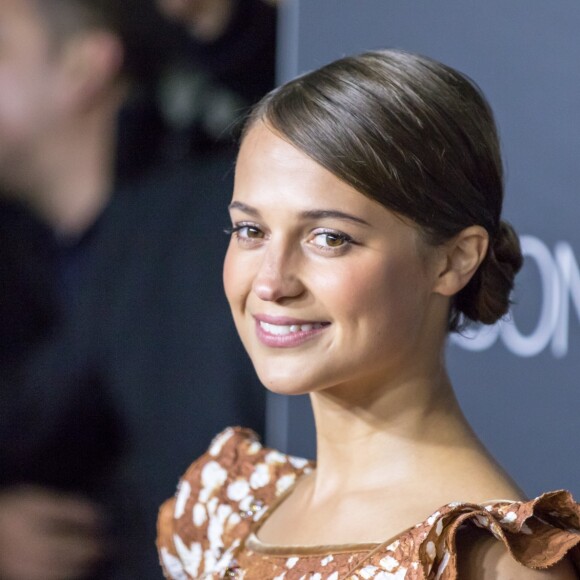 Alicia Vikander arrivant à la première du film "Jason Bourne" au Moore Park à Sydney, le 3 juillet 2016.