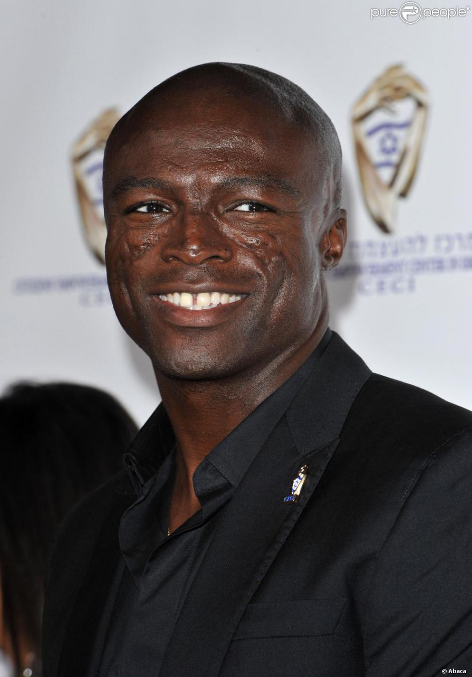 Seal Le Chanteur Qui Sourit Tout Le Temps Purepeople