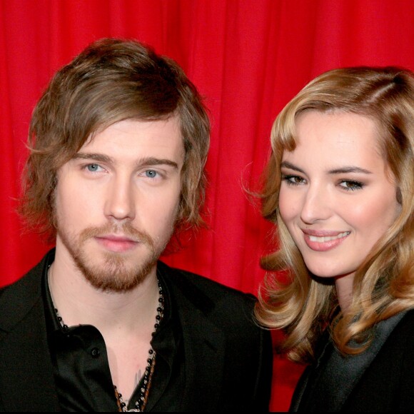 Julien Doré et Louise Bourgoin à la cérémonie des César 2008 au Châtelet à Paris.