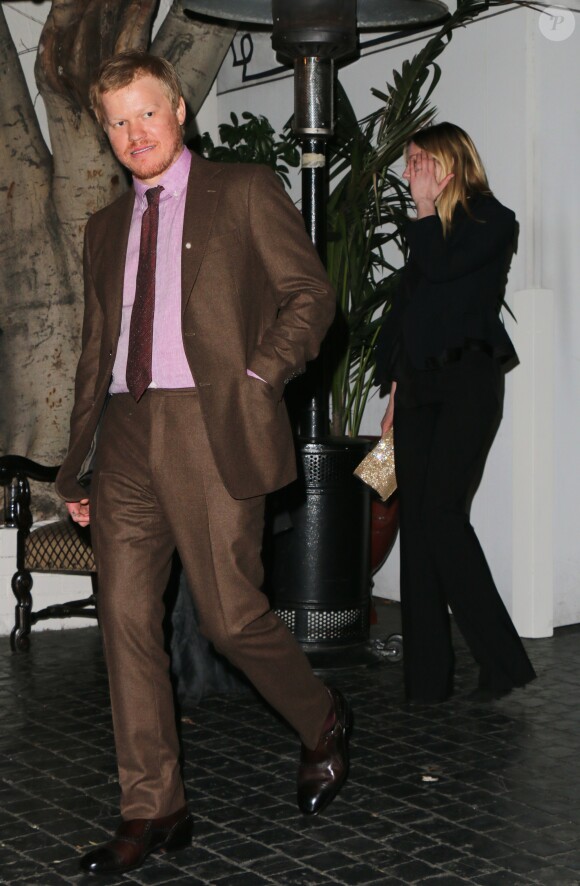 Kirsten Dunst est allée dîner avec son nouveau fiancé Jesse Plemons au restaurant Chateau Marmont, on peut voir sa bague de fiançailles sur ces photos, à Los Angeles le 24 février 2017.