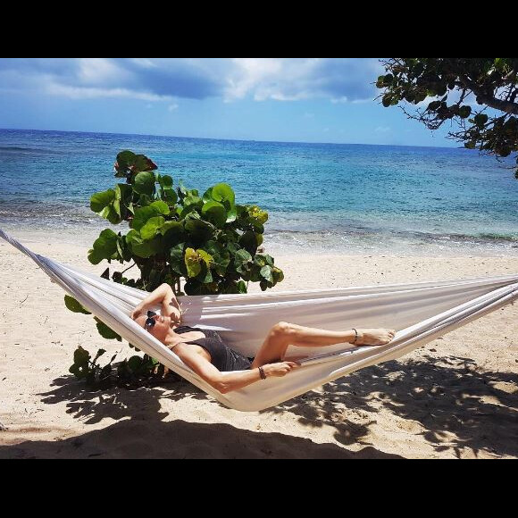 Photo d'Estelle Lefébure en vacances. Avril 2017.