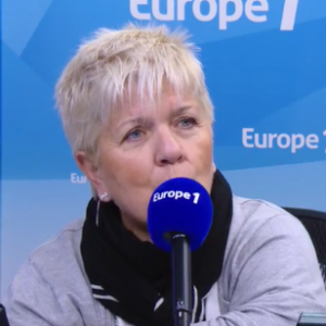 Mimie Mathy au micro d'Europe 1, le 10 avril 2017.