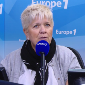 Mimie Mathy au micro d'Europe 1, le 10 avril 2017.