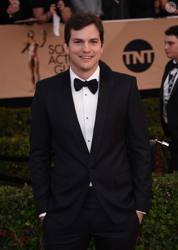 Ashton Kutcher - Tapis rouge de la 23ème soirée annuelle Screen Actors Guild awards au Shrine auditorium à Los Angeles, le 29 janvier 2017