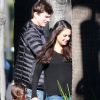 Mila Kunis, Ashton Kutcher et leurs enfants Dimitri et Wyatt vont petit-déjeuner en famille à Los Angeles, le 29 janvier 2017.