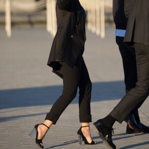 Léa Seydoux arrivant au Grand Dîner Privé Louis Vuitton à la Pyramide du Louvre à Paris, le 11 avril 2017.