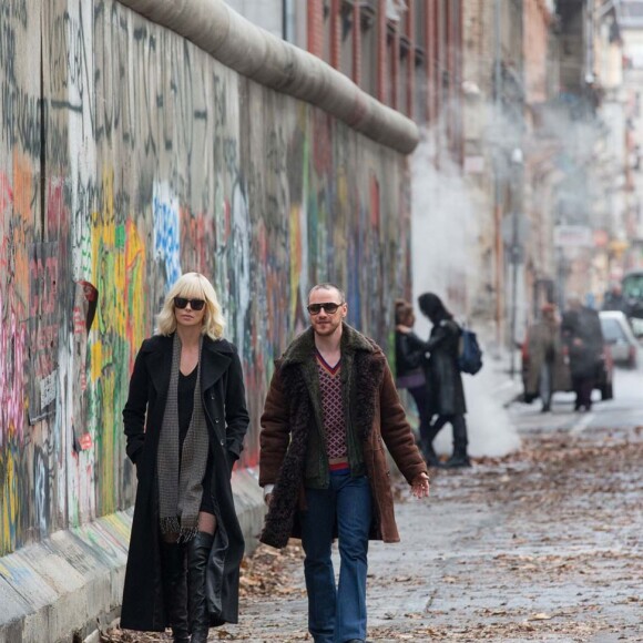 Charlize Theron et James McAvoy dans Atomic Blonde
