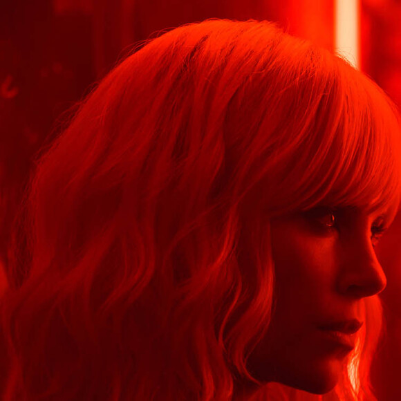 Charlize Theron est une Atomic Blonde