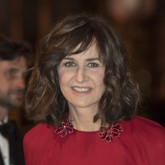 Valérie Lemercier - Arrivées au dîner de la 42e cérémonie des César au Fouquet's à Paris. Le 24 février 2017 © Pierre Perusseau / Bestimage