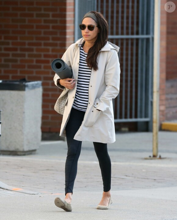 Exclusif - Meghan Markle se rend à son cours de yoga à Toronto, le 8 avril 2017.