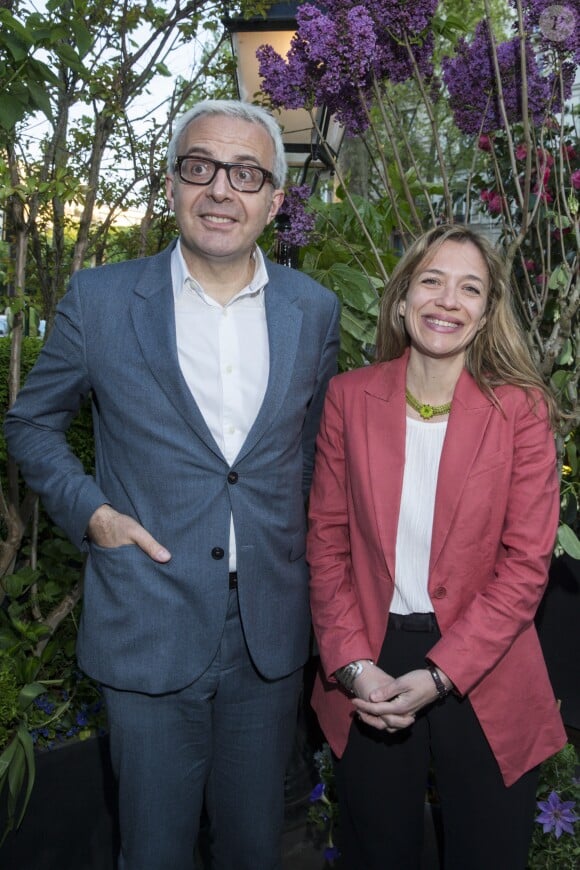 Oriane Jeancourt Galignani et son éditeur lors de la remise du 10ème Prix de la Closerie des Lilas. Paris, le 19 avril 2017. © Olivier Borde/Bestimage
