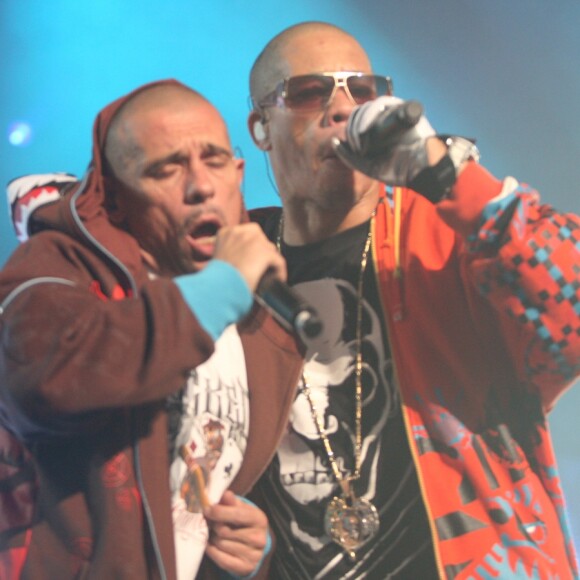 Kool Shen et JoeyStarr du groupe Suprême NTM lors de leur concert à Paris Bercy le 19 septembre 2008.
