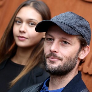 Nicolas Duvauchelle et sa compagne Anouchka - People au village des internationaux de France de tennis à Roland Garros à Paris 3 juin 2016.