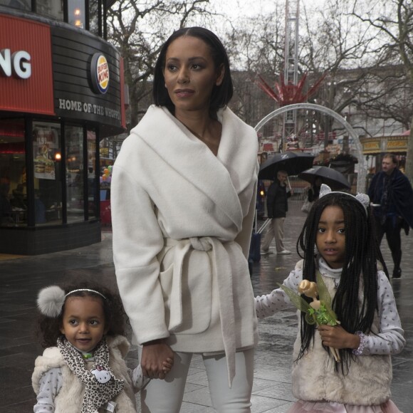 Mel B (Melanie Brown) et ses filles Angel Iris Murphy Brown et Madison Belafonte à la projection du film "Tinkerbell and the Legend of the Neverbeast" à Londres, le 7 décembre 2014