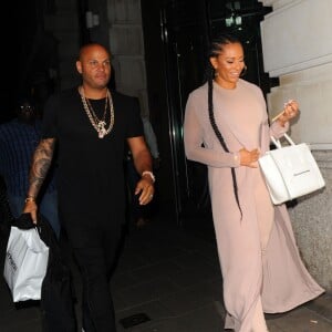 Melanie Brown (Mel B) et son mari Stephen Belafonte sortent du restaurant "Novikov", situé dans le quartier de Mayfair à Londres, le 12 mai 2016.