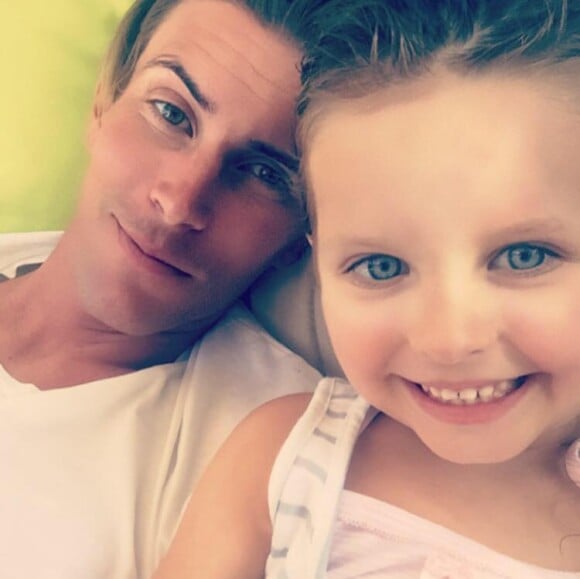Yoann Offredo et sa fille Aimy