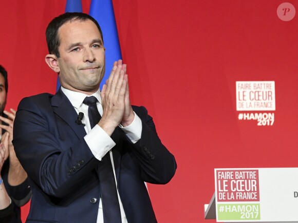 Discours de Benoît Hamon (candidat du Parti Socialiste) à son QG de campagne après sa défaite au premier tour à l'élection présidentielle 2017. Paris, le 23 avril 2017. © Pierre Perusseau/Bestimage