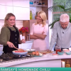 Tilly Ramsay, fille de Gordon, présentait son livre de recettes de cuisine dans l'émission This Morning le 24 avril 2017.