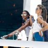 Lais Ribeiro et Martha Hunt en shooting photo pour Victoria Sport, la ligne de vêtements de sport de Victoria's Secret. Miami, Floride, le 26 avril 2017.