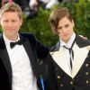 Christopher Bailey et Christine and the Queens (Heloise Letissier) lors de la soirée Costume Institute Benefit at The Metropolitan Museum of Art celebrating the opening of Rei Kawakubo/Comme des Garcons: Art of the In-Between à New York City, le 1er mai 2017.