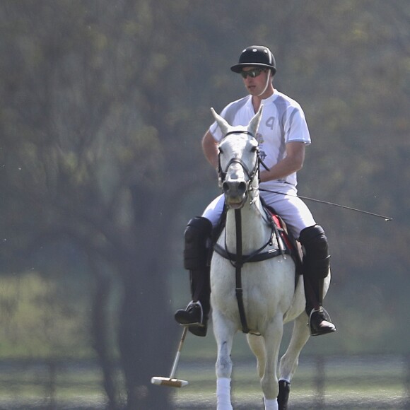 Le prince William participait à l'Audi Polo Challenge le 7 mai 2017 au club de polo de Coworth Park, à Ascot dans le Berkshire.