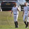 Le prince Harry et le prince William lors de l'Audi Polo Challenge le 7 mai 2017 au club de polo de Coworth Park, à Ascot dans le Berkshire.