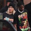 Kylie Jenner et Travis Scott quittant un restaurant et embarquant à bord d'un yacht appartenant à leur ami Dave Grutman, à Miami le 8 mai 2017