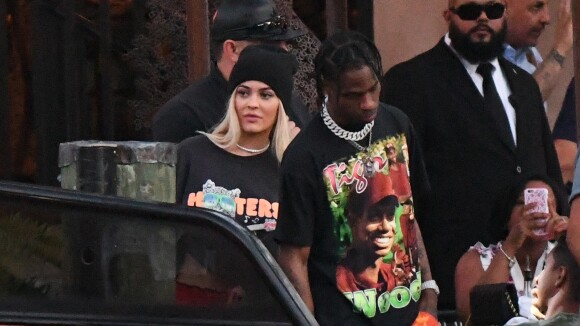 Kylie Jenner et Travis Scott in love : Roucoulades publiques à Miami