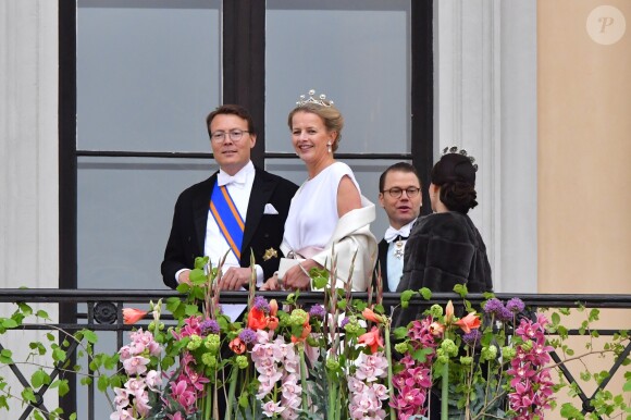 Le prince Constant&307;n, la princesse Mabel, le prince Daniel et la princesse Victoria - Les familles royales au balcon lors du 80ème anniversaire du roi Harald et de la reine Sonja de Norvège à Oslo le 9 mai 2017. 09/05/2017 - Oslo