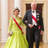 La reine Sonja et le roi Harald V de Norvège arrivant pour le dîner de gala de leur double 80e anniversaire le 9 mai 2017 au palais royal à Oslo.