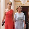 Desirée Kogevinas et Madeleine Kogevinas arrivant pour le dîner du double 80e anniversaire du roi Harald V de Norvège et de la reine Sonja de Norvège le 9 mai 2017 au palais royal à Oslo.