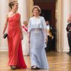 Desirée et Madeleine Kogevinas arrivant pour le dîner du double 80e anniversaire du roi Harald V de Norvège et de la reine Sonja de Norvège le 9 mai 2017 au palais royal à Oslo.