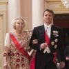 La princesse Beatrix des Pays-Bas et le prince héritier Frederik de Danemark arrivant pour le dîner du double 80e anniversaire du roi Harald V de Norvège et de la reine Sonja de Norvège le 9 mai 2017 au palais royal à Oslo.