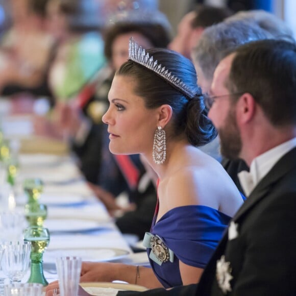 La princesse Victoria de Suède lors du dîner du double 80e anniversaire du roi Harald V de Norvège et de la reine Sonja de Norvège le 9 mai 2017 au palais royal à Oslo.