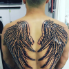 Vivian (SS8) craque pour un nouveau tatouage, le 10 mai 2017.